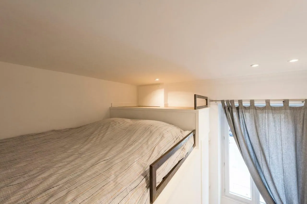 F2 Mezzanine Centre Ville 1 Min De La Mer Saint-Raphaël Apartmán